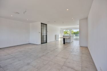 Ruim triplexappartement met terras in Zonhoven