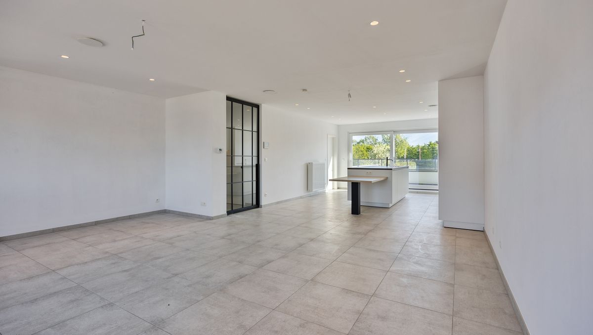 Ruim triplexappartement met terras in Zonhoven