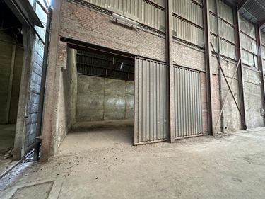 Magazijn van ca. 190 m² te huur in Sint-Baafs-Vijve