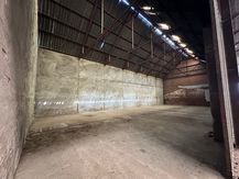 Magazijn van ca. 190 m² te huur in Sint-Baafs-Vijve