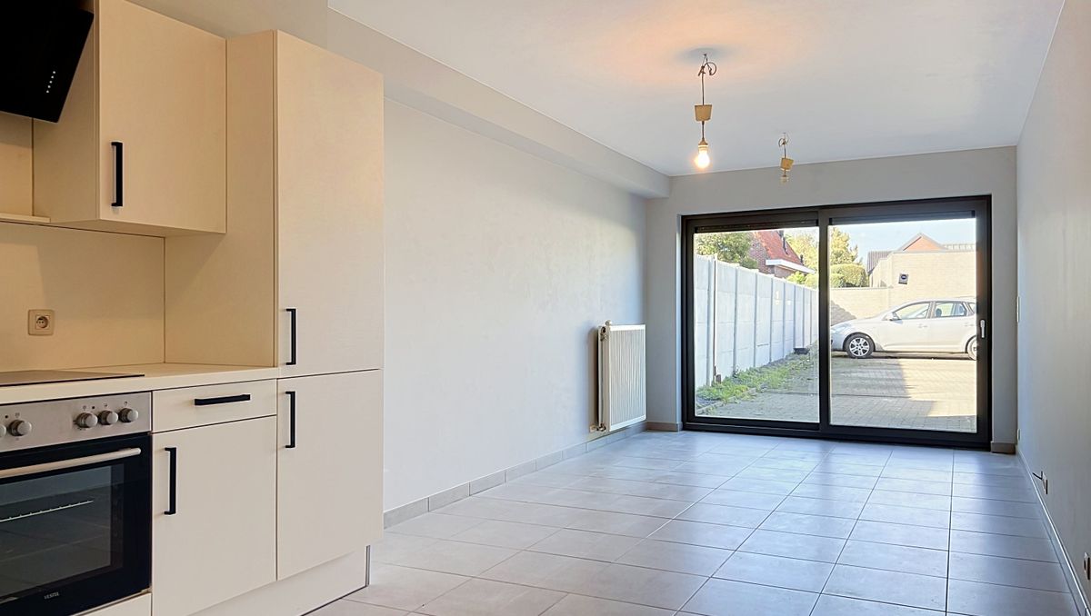 Gelijkvloers appartement met 1 slaapkamer te Roeselare.