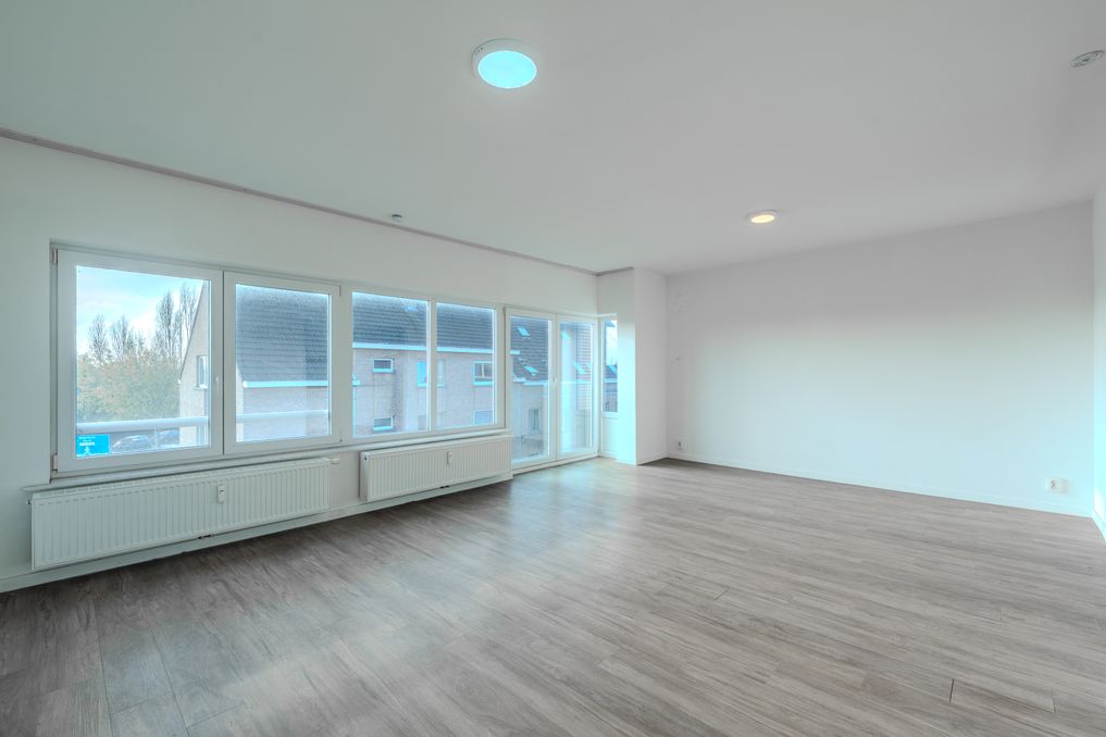 Instapklaar 2-slaapkamerappartement te Oostende