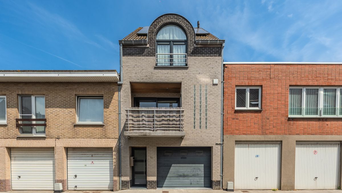 Maison en bel-étage avec 4 chambres, garage et jardin !