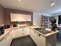 Appartement de deux chambres à louer dans le centre de Hasselt, à quelques pas de Dusartplein. 