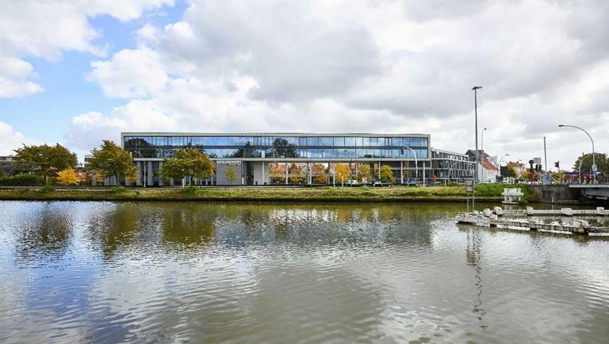 Kantoorruimte (327 m² tot 500 m²) met topvisibiliteit