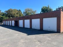 Garage voor 1 personenwagen nabij het centrum van Roeselare.