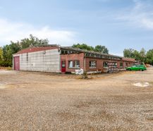 Ruime bedrijfshal van ca. 900 m² te huur op toplocatie in Genk