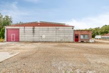 Ruime bedrijfshal van ca. 900 m² te huur op toplocatie in Genk