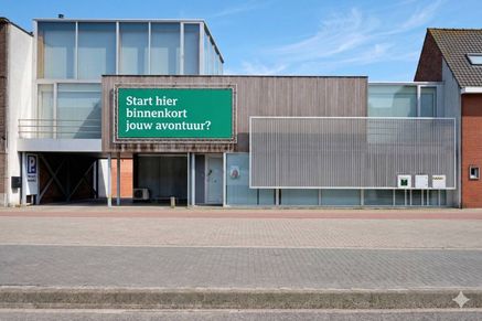 Kantoor met woning te koop Roeselare
