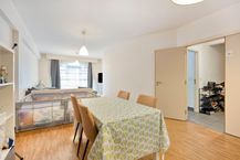 Appartement de deux chambres avec balcon situé à Ixelles.