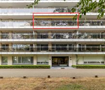 Lichtrijk appartement met ruim terras te koop in Berchem