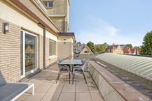 Ruim en lichtrijk appartement met zonnig terras in Koksijde