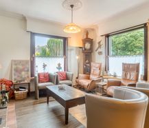 Ruime en lichtrijke bungalow te koop aan de stadsrand van Brugge