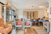 Ruime en lichtrijke bungalow te koop aan de stadsrand van Brugge