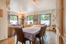 Ruime en lichtrijke bungalow te koop aan de stadsrand van Brugge