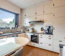 Ruime en lichtrijke bungalow te koop aan de stadsrand van Brugge