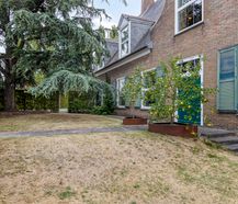 Architectenwoning van Arthur Degeyter te koop in Zedelgem