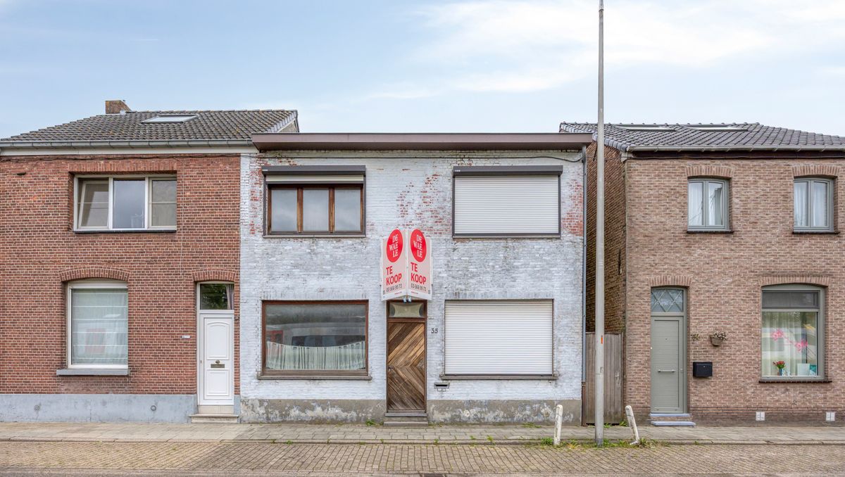 Volledig te renoveren woning te koop in Essen-centrum!