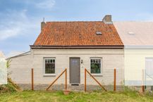 Ideale starterswoning in het hartje van Meulebeke!